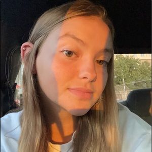 Meet your Posher, Kelsi